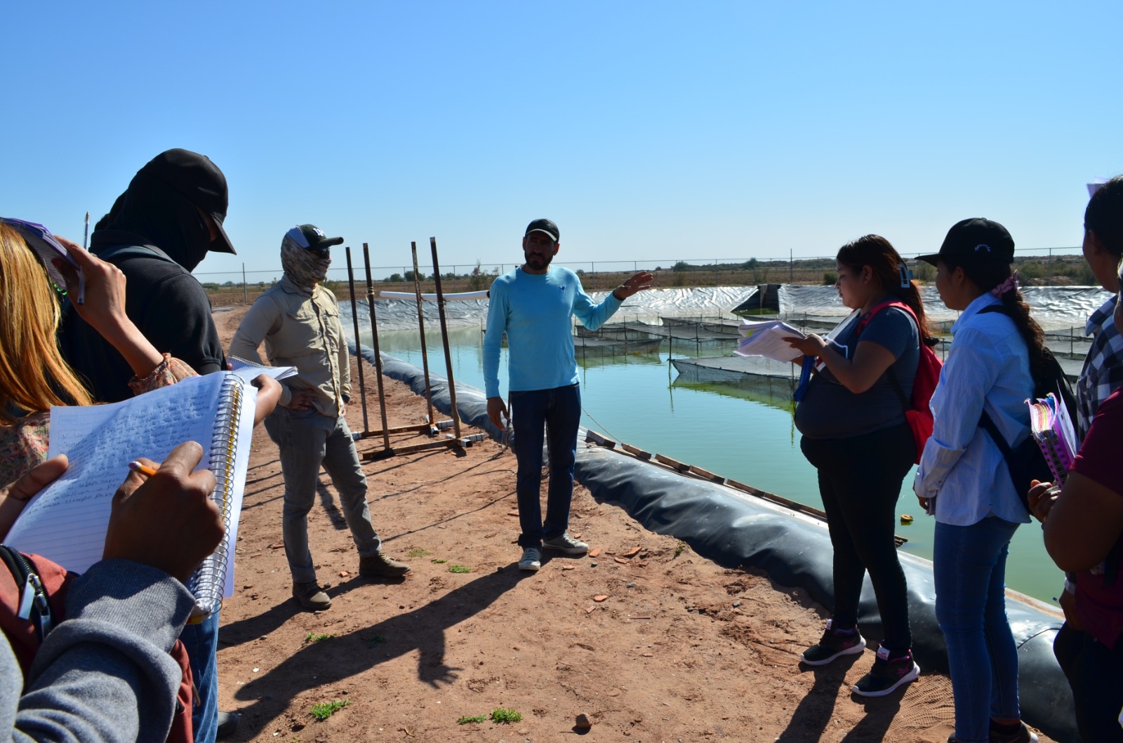 Fortalecen formación de estudiantes de acuacultura con recorridos en centros acuícolas